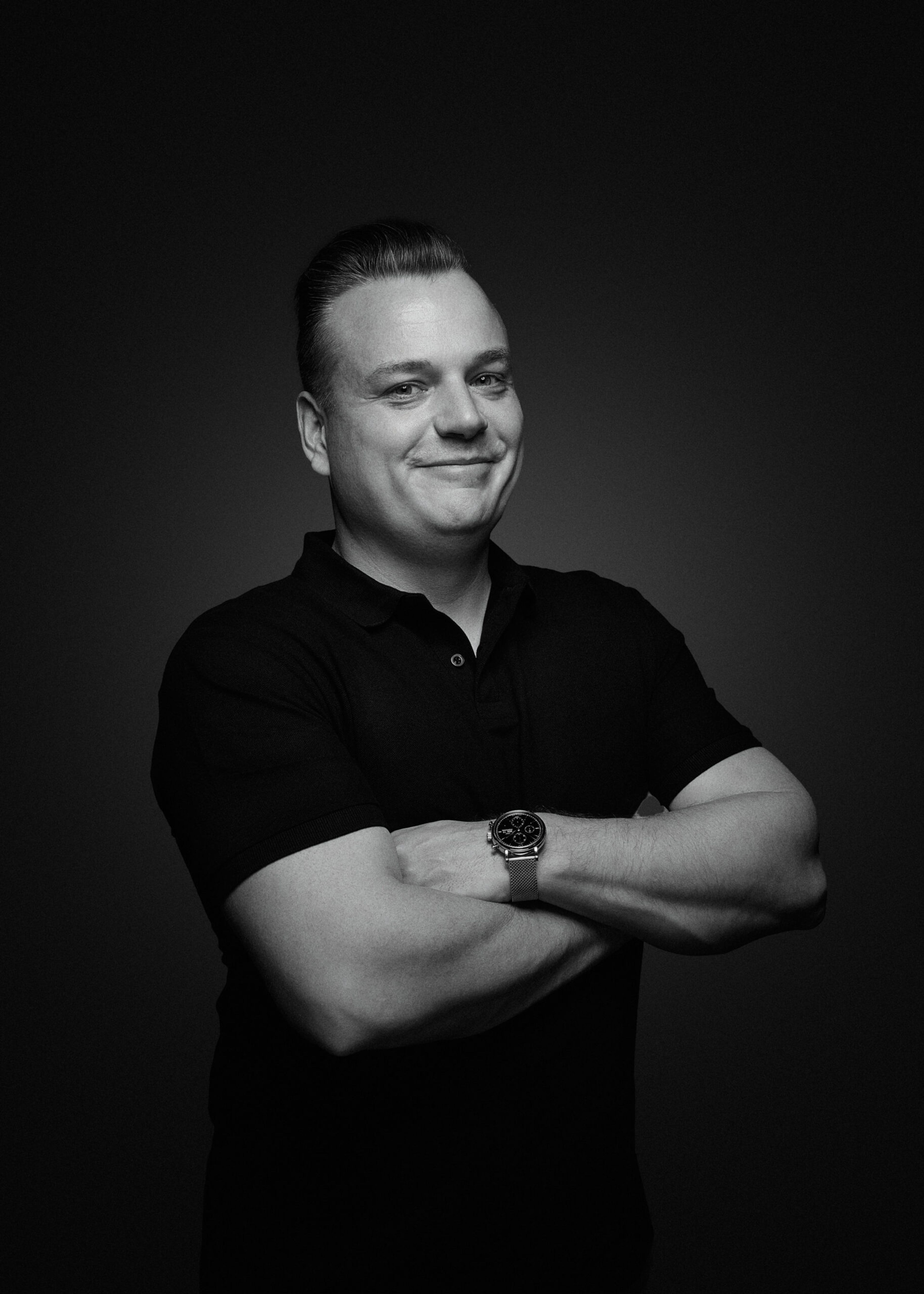 Jeroen, database engineer bij Twintos, gefotografeerd in zwart-wit