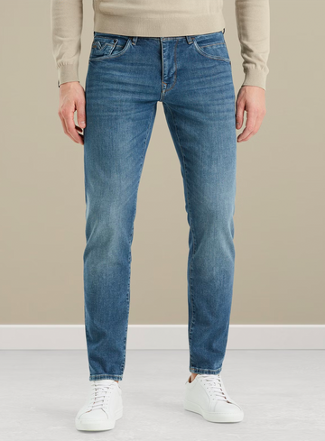 Vanguard Slim fit jeans VTR912