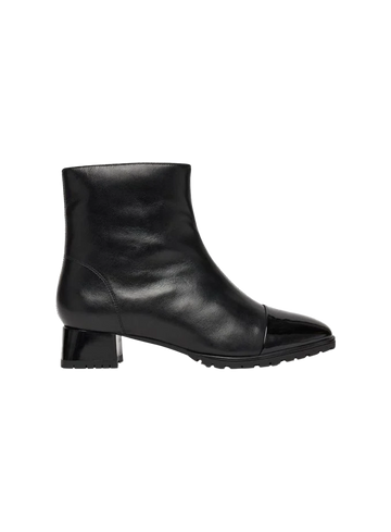 Ara Enkellaars 12-20008-11