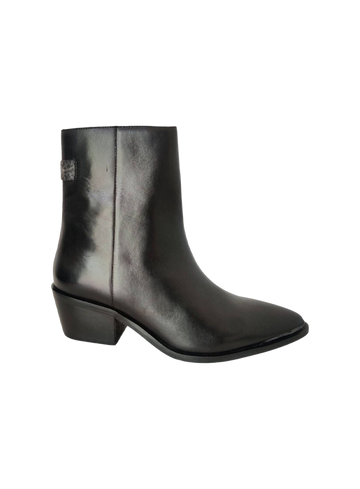 Maruti Sneaker maria