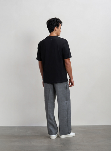 Filling Pieces T-shirt Embroidered Knot