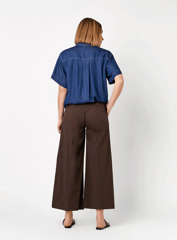 Toni Broek Jenny
