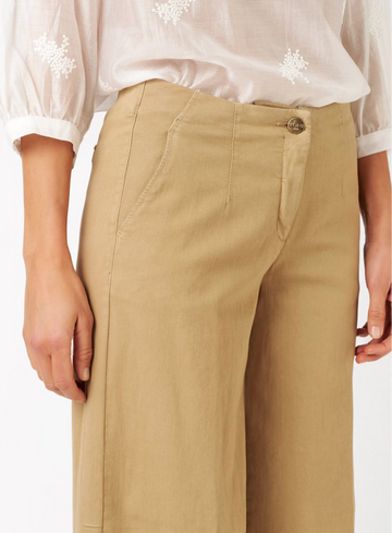 Toni Broek Jenny Palazzo