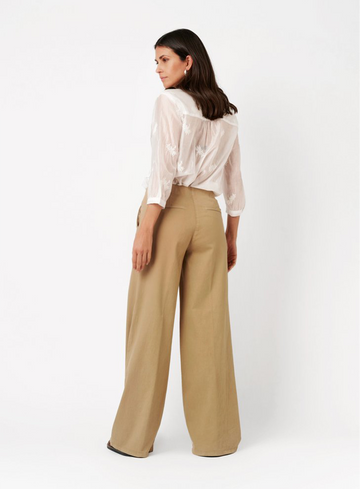 Toni Broek Jenny Palazzo