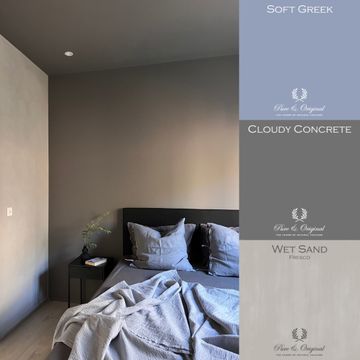Slaapkamer geschilderd met Fresco kalkverf in de kleur Wet Sand en Classico krijtverf in de kleur Cloudy Concrete van Pure & Original