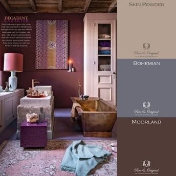 paarse badkamer met roze meubelen en koperen bad Pure & Original