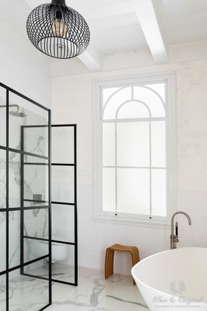 White Calx Kalei Iris Floor Pure & Original