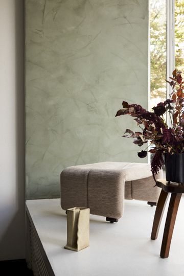 Showroom Pure & Original New York City The Primary Essentials