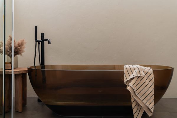 Old Linen Massif Maison Eden Canada Sophie Corriveau @Sofie.photographe Stylist Katherine Cloutier & Annie Martin Pure & Original