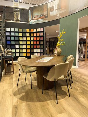 Decokay Elenbaas-Noom Goes showroom Pure & Original