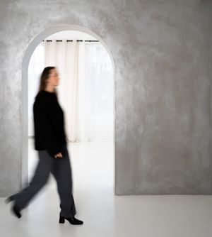 Silver Traditional Paint High-Gloss Elements Nadia Fotografie Noura Studio Pure & Original