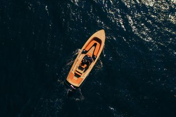 Rapsody Tender top view drone shot