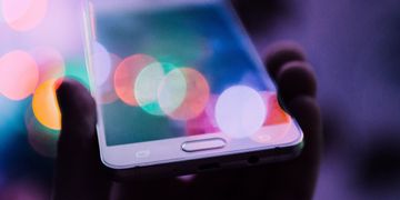 small-screen-smartphone-scaled